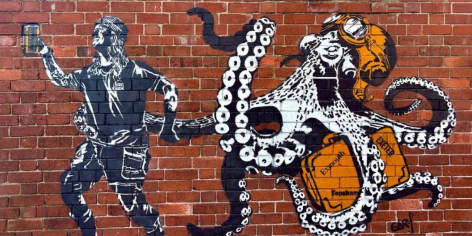 Graffiti mural outside of the Grapevine, Exmouth.
